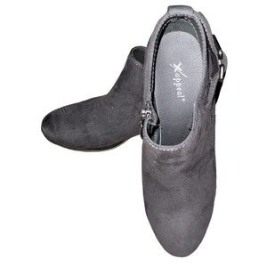 Xappeal Charlie Ankle Boot Gray Suede Women's‎ 8.5 Block Heel Bootie Buckle Zip